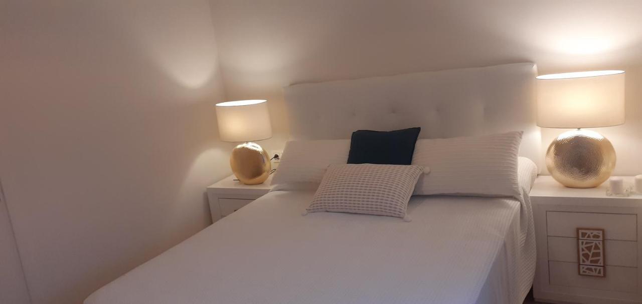 Apartamento- Atico En Mijas Costa , Con Piscina. Sitio de Calahonda Exteriör bild